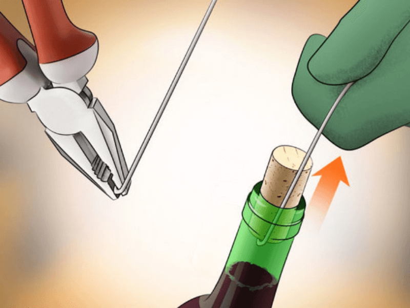 Cách lấy nút chai rượu vang bằng dây thép cứng